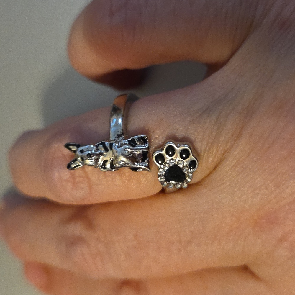 Samson's "Always in my Heart" Adjustable Ring.